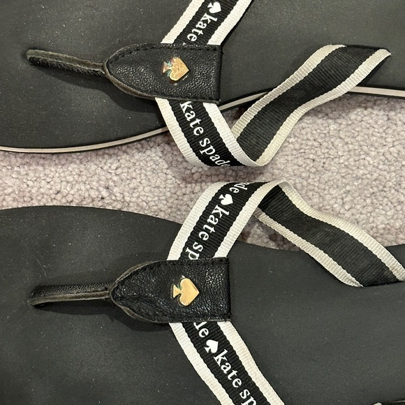 Kate Spade Black and White Flip Flops - Picture 4 of 4